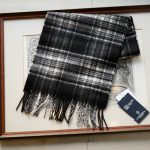 Johnstons (ジョンストンズ) WA16 MUFFLER SCARF Cashmere 100% カシミア マフラー Black & White Stewart (ブラック&ホワイトスチュアート・KU0079) Made in Scotland (スコットランド製) 2018 秋冬新作のイメージ