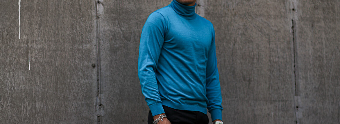 RIVORA (リヴォラ) 18G Wool Silk Turtle Neck Pull Over (18ゲージ ウールシルク タートルネック プルオーバー) ウールシルク タートルネック セーター BLUE (ブルー・050) MADE IN JAPAN (日本製) 2023秋冬新作のイメージ